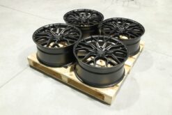 jante Set of CVR1 22x10 ET52 5x112 Carbon Graphite