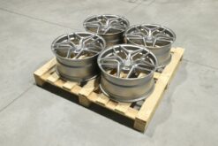 jante Set of CVR2 19x9 ET30 5x112 Brushed Titanium