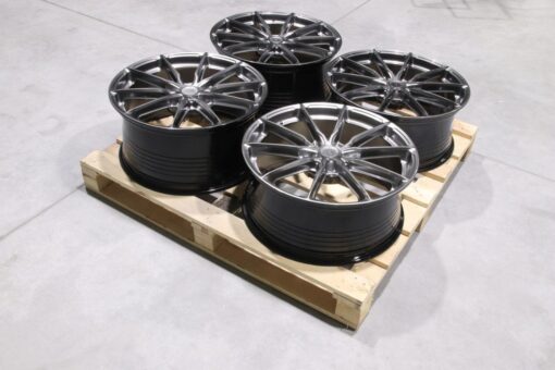 jante Set of JR37 21x9 ET41 + 21x10 ET40 5x108 Hyper Black