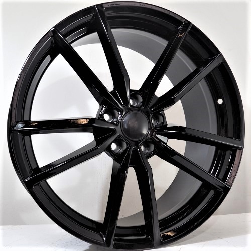 Janta  hogan 19"x8.5 ET45 5x112 / Black