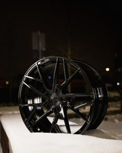 3 Gloss Black