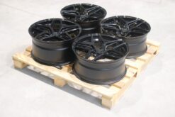 jante Set of CVR2 20x9 ET27 + 20x10 ET35 5x120 Gloss Black