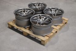 jante Set of CVR3 20x9
