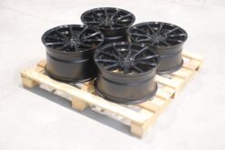 jante Set of CVR4 19x9