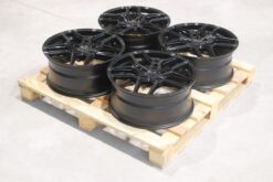 jante Set of CVR5 20x8