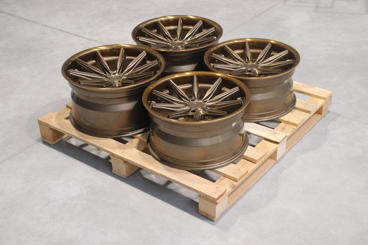 jante Set of CVR8 19x9