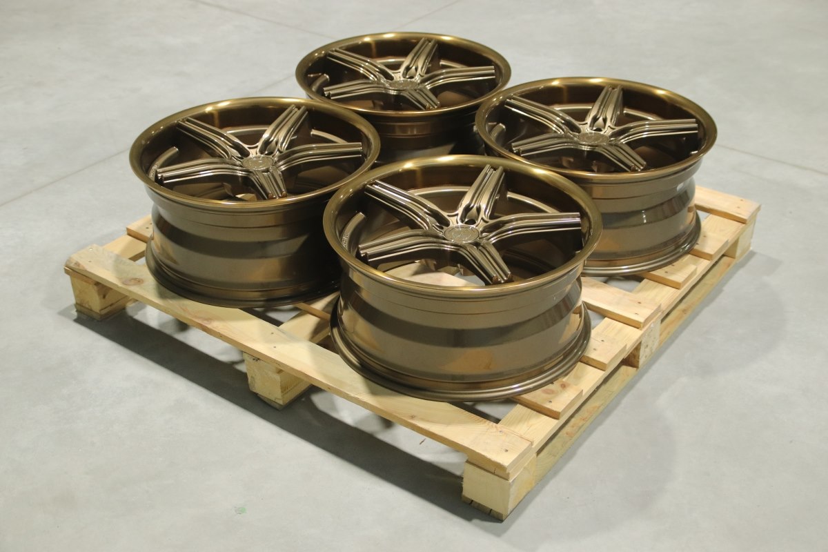 jante Set of CVR9 20x9 ET30 + ET35 5x120 Gloss Bronze