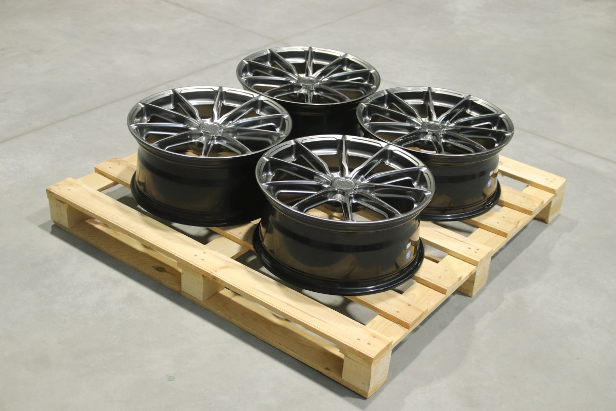 jante Set of JR37 18x8 ET40 5x100 Hyper Black