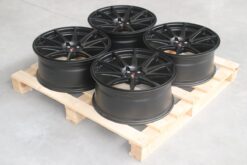 Japan Racing Set of JR11 20x8,5 ET35 5x114,3 Matt Black