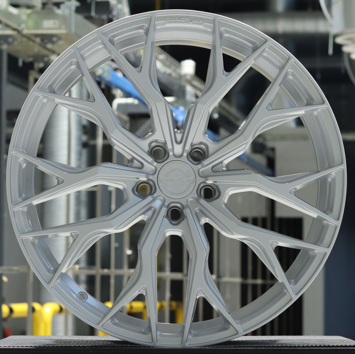 jante Concaver CVR1 22x9 Gloss Silver