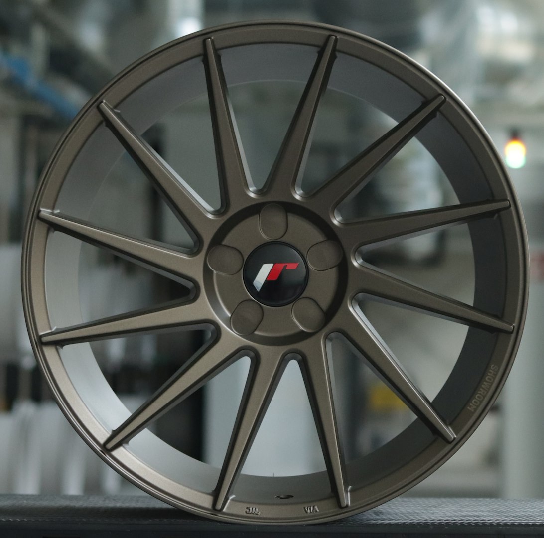 jante Japan Racing JR22 19x9