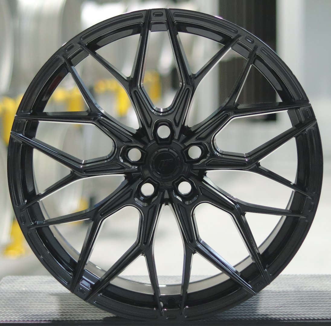 jante Japan Racing JR46 20x10 Gloss Black