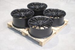 jante Set of VSR4 22x9 ET13 + 22x10